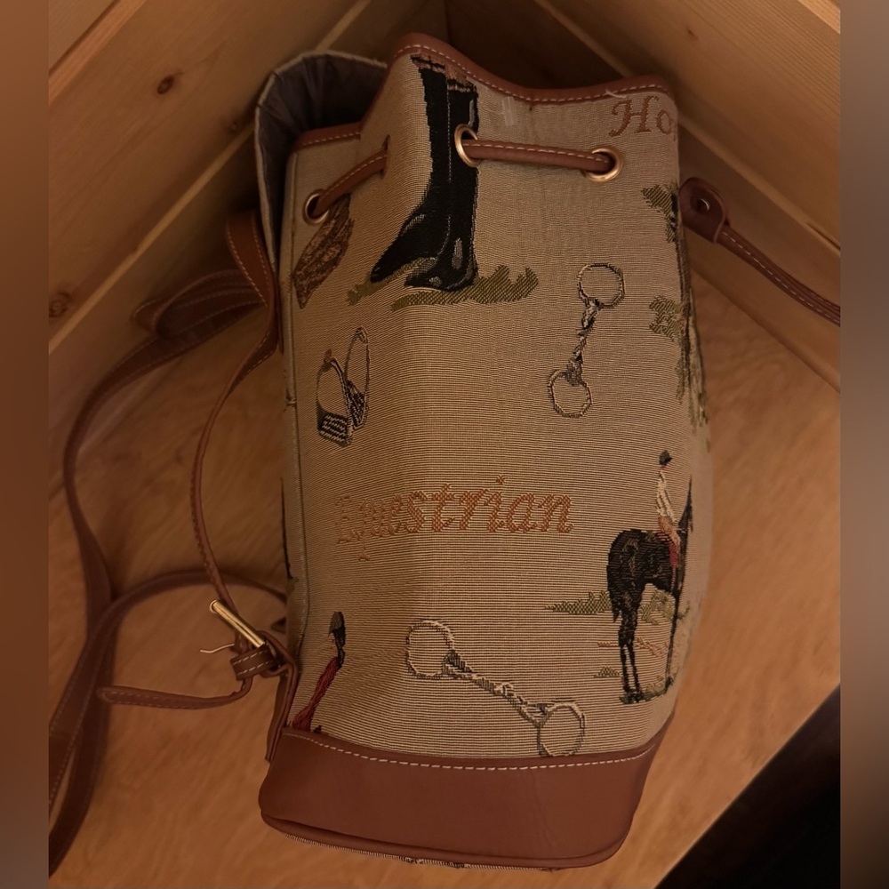 Vintag Signare Equestrian Tapestry Backpack Bag - Picture 13 of 16